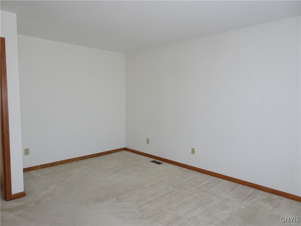 Geddes, New York 13219, United States, 2 Bedrooms Bedrooms, ,2 BathroomsBathrooms,Residential,Pending,182101