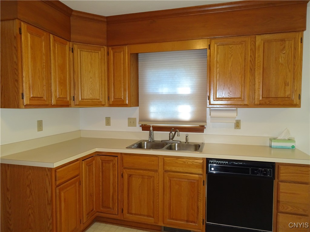 Geddes, New York 13219, United States, 2 Bedrooms Bedrooms, ,2 BathroomsBathrooms,Residential,Pending,182101