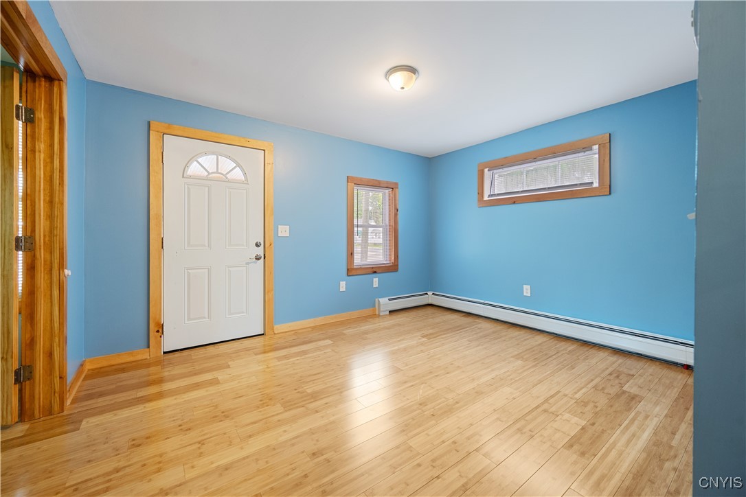 84 Grant Avenue, Auburn, New York image 6
