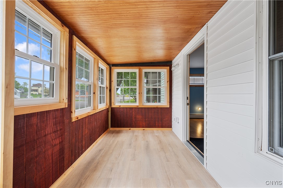 84 Grant Avenue, Auburn, New York image 4