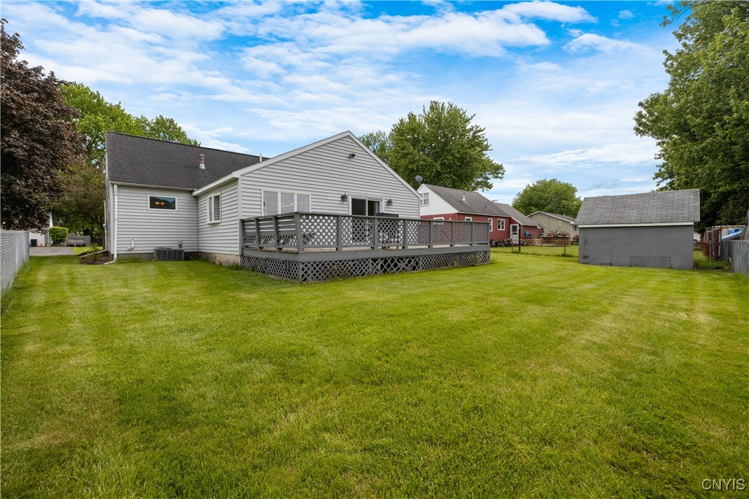 105 Lawdon Street, Clay, New York image 35