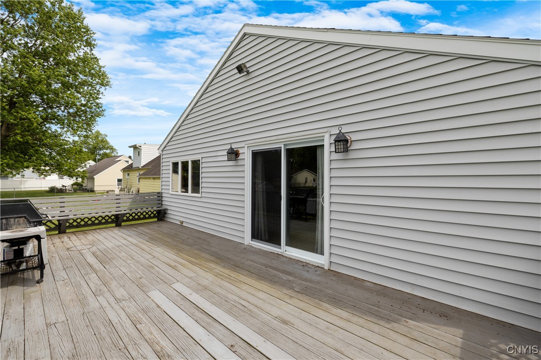 105 Lawdon Street, Clay, New York image 4