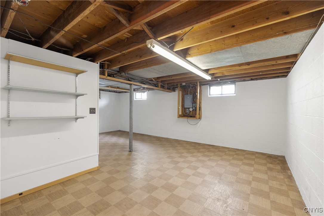 105 Lawdon Street, Clay, New York image 31