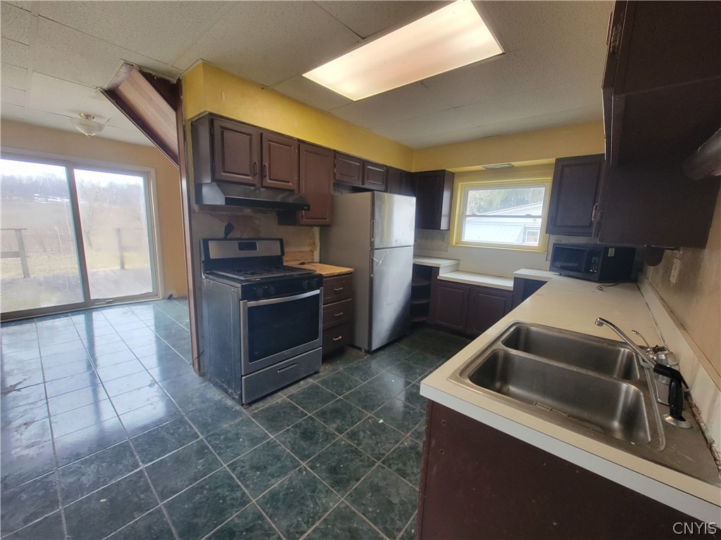 7477 Campbell Street