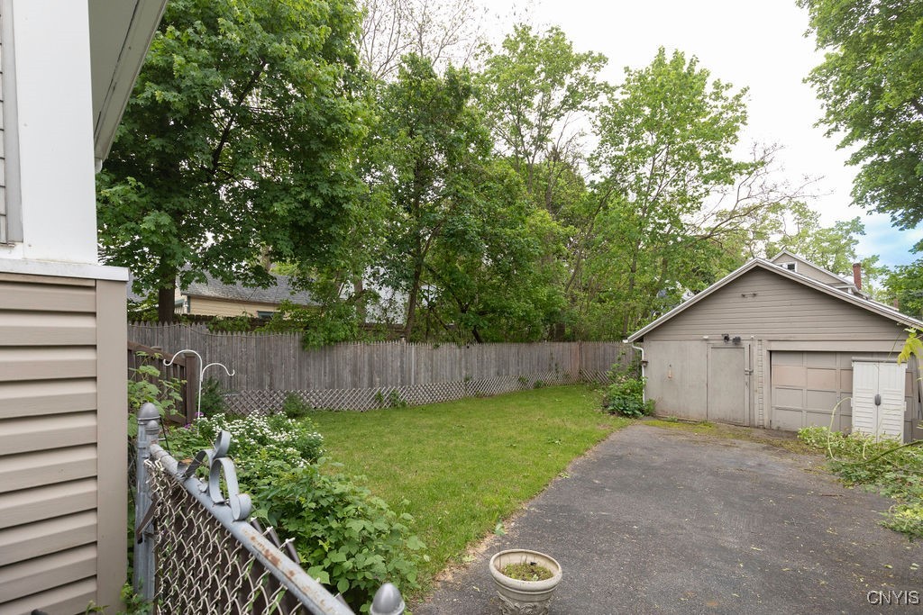 162 Niven Street, Syracuse, New York image 31