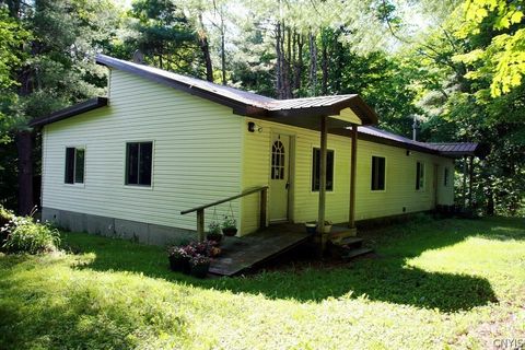 Homes For Sale - 642 Hillsboro Road<br/> Oneida County, Camden, NY 13316