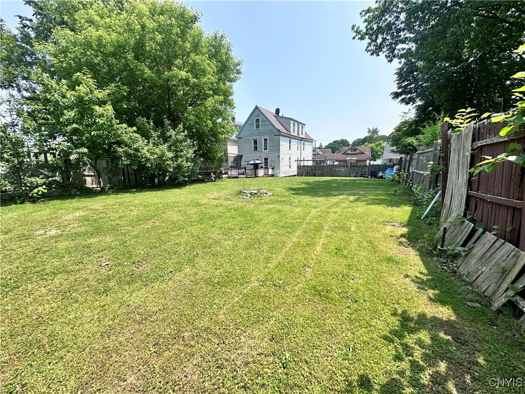 1504 Conkling Avenue