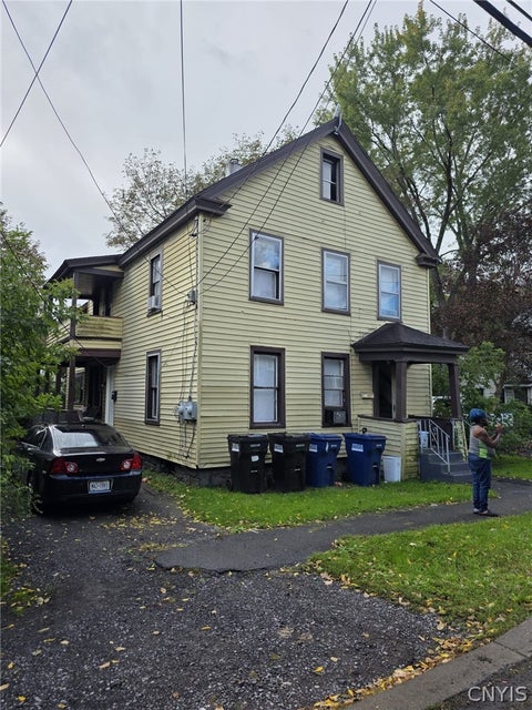 Multifamily For Sale - 115 Hartson Street<br/> Syracuse, NY 13204