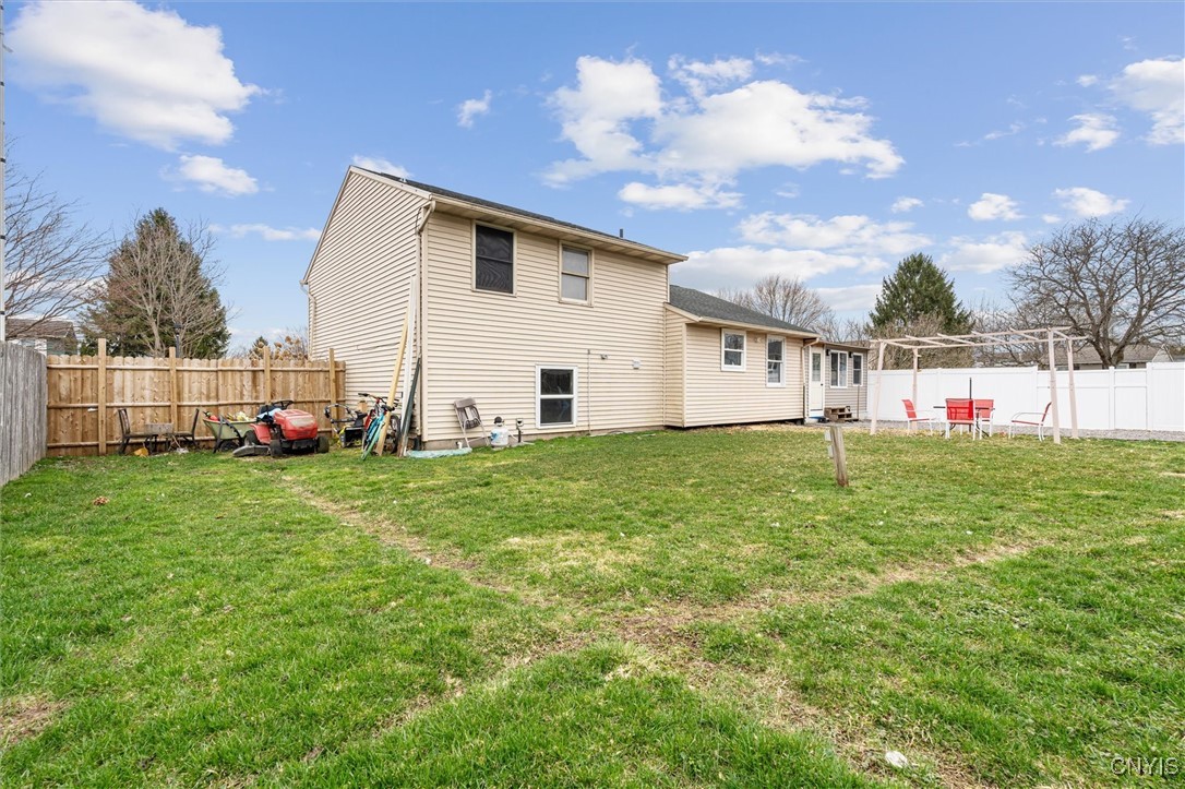 3901 Falcon Court, Clay, New York image 27