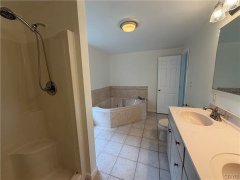 Tiny photo for 86 Clinton RD, New Hartford, NY 13417 (MLS # S1715026)