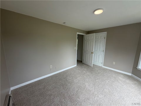 Tiny photo for 86 Clinton RD, New Hartford, NY 13417 (MLS # S1715026)