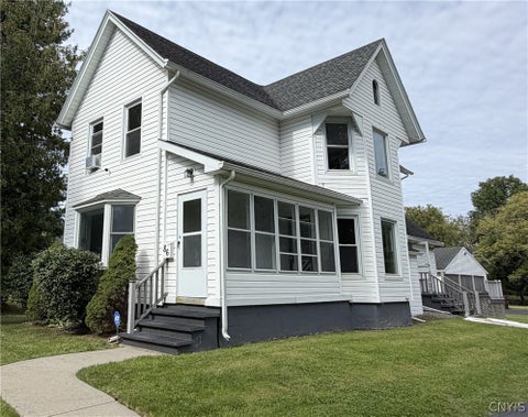 Photo of 86 Clinton RD, New Hartford, NY 13417 (MLS # S1715026)