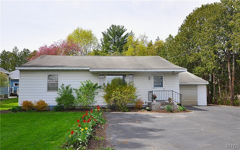 405 Kinne Street, Dewitt, NY 13057 - MLS#: S1605580