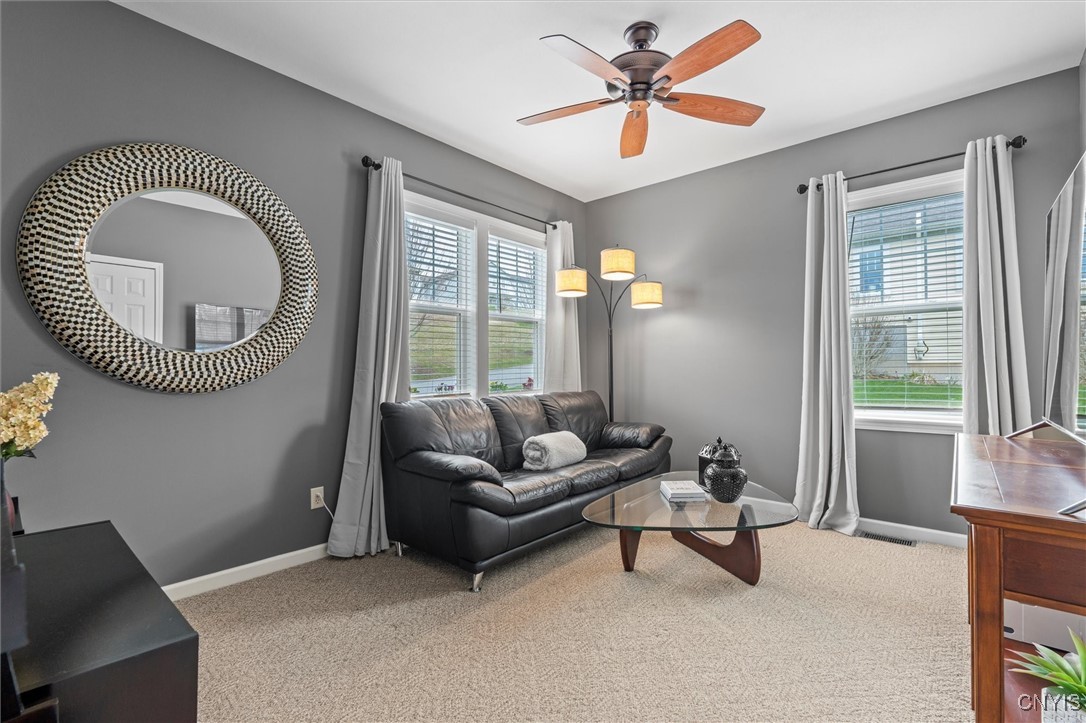 218 Linenhall Street, Camillus, New York image 23