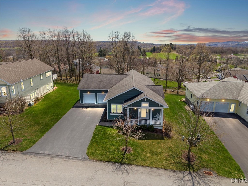 218 Linenhall Street, Camillus, New York image 42