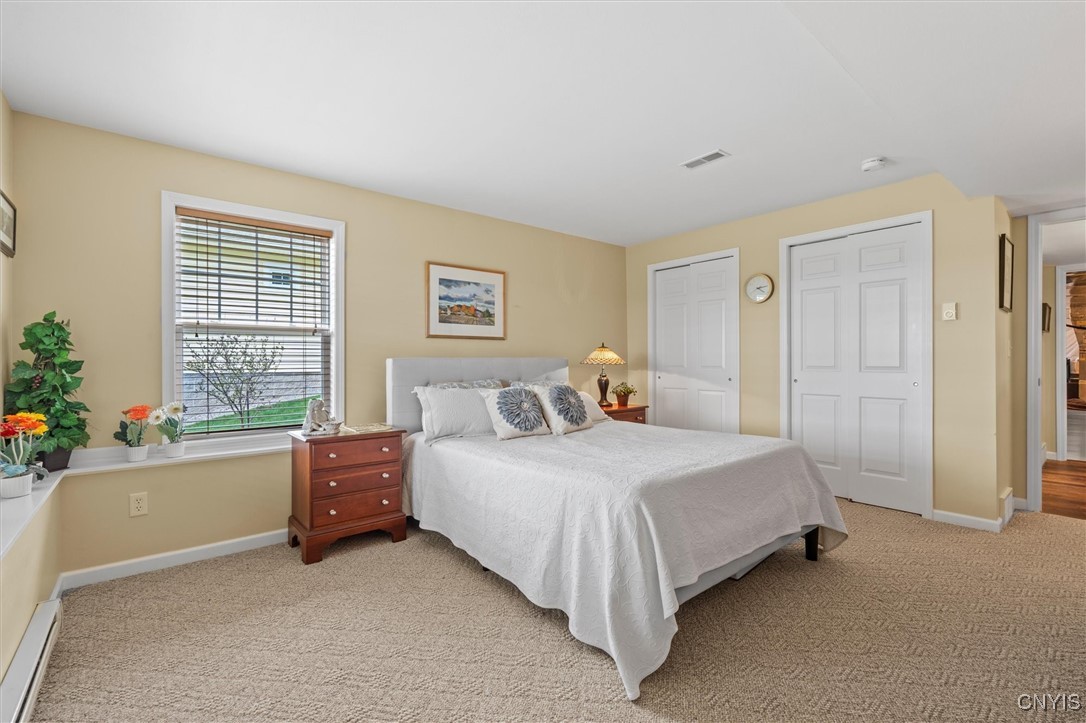 218 Linenhall Street, Camillus, New York image 33