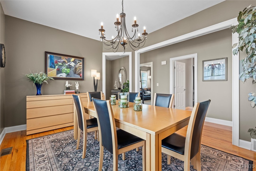 218 Linenhall Street, Camillus, New York image 9