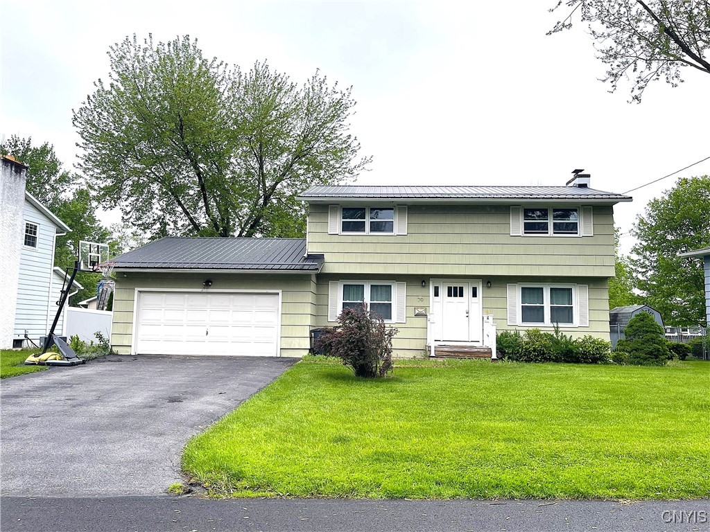 79 Bayberry Circle, Clay, New York image 1