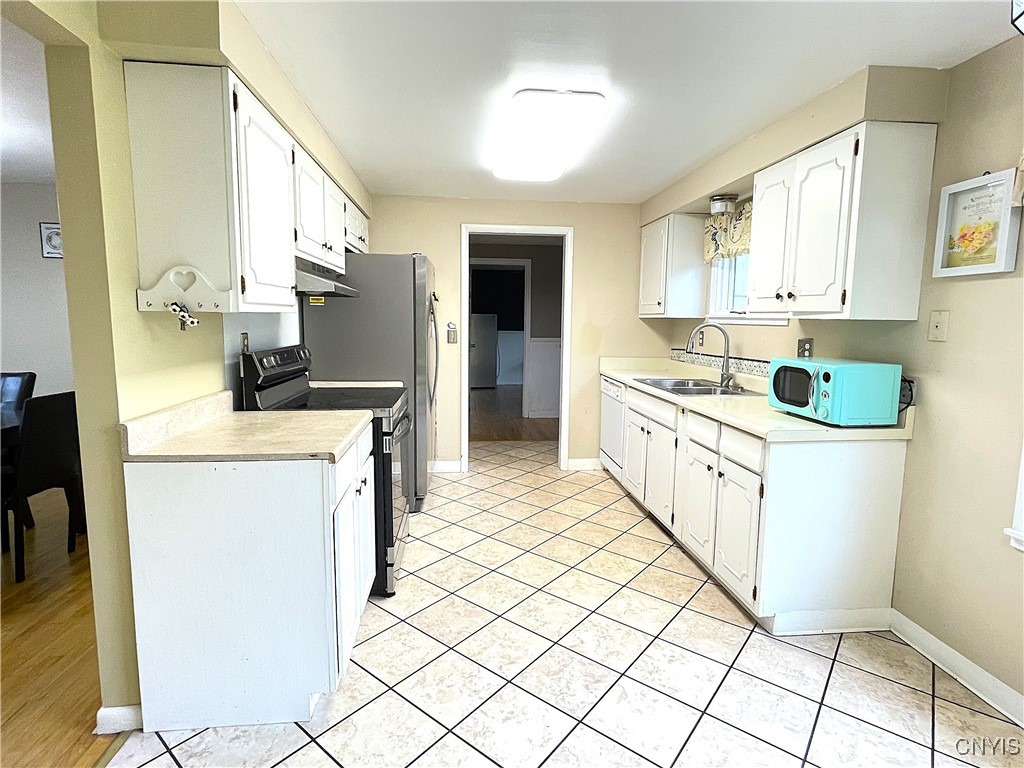 79 Bayberry Circle, Clay, New York image 11