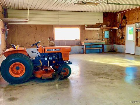 Tiny photo for 124 County Route 6, Schroeppel, NY 13135 (MLS # S1643963)