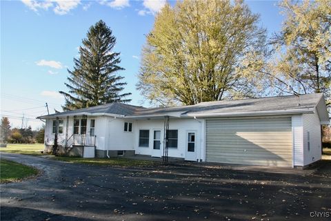 Tiny photo for 124 County Route 6, Schroeppel, NY 13135 (MLS # S1643963)