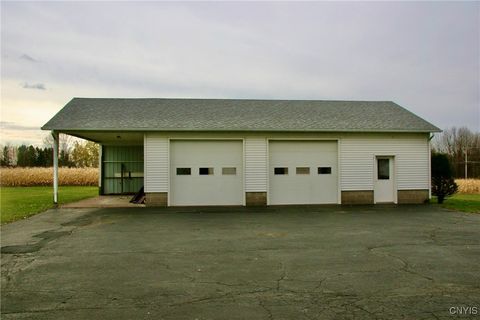 Tiny photo for 124 County Route 6, Schroeppel, NY 13135 (MLS # S1643963)