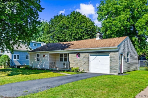 Homes For Sale - 437 Spratt Place<br/> Utica, NY 13502