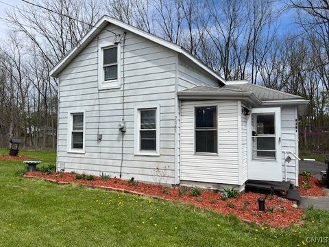 7141 Manlius Center Road, Manlius, NY 13057 - MLS#: S1603793