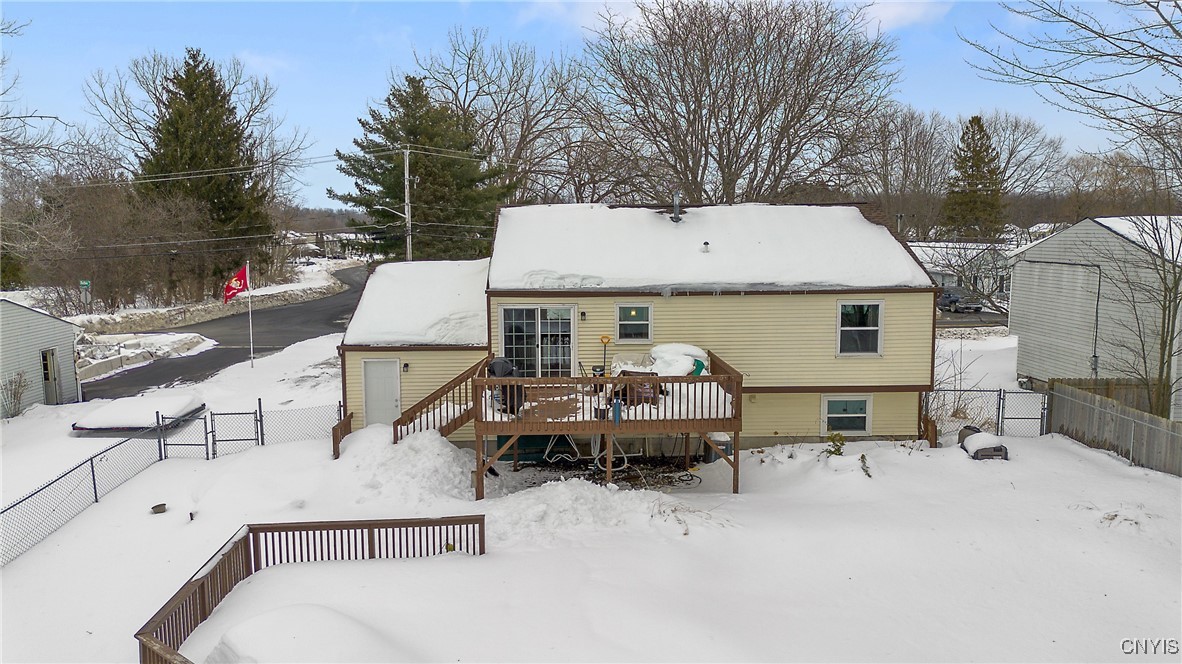 8471 Button Road, Cicero, New York image 38