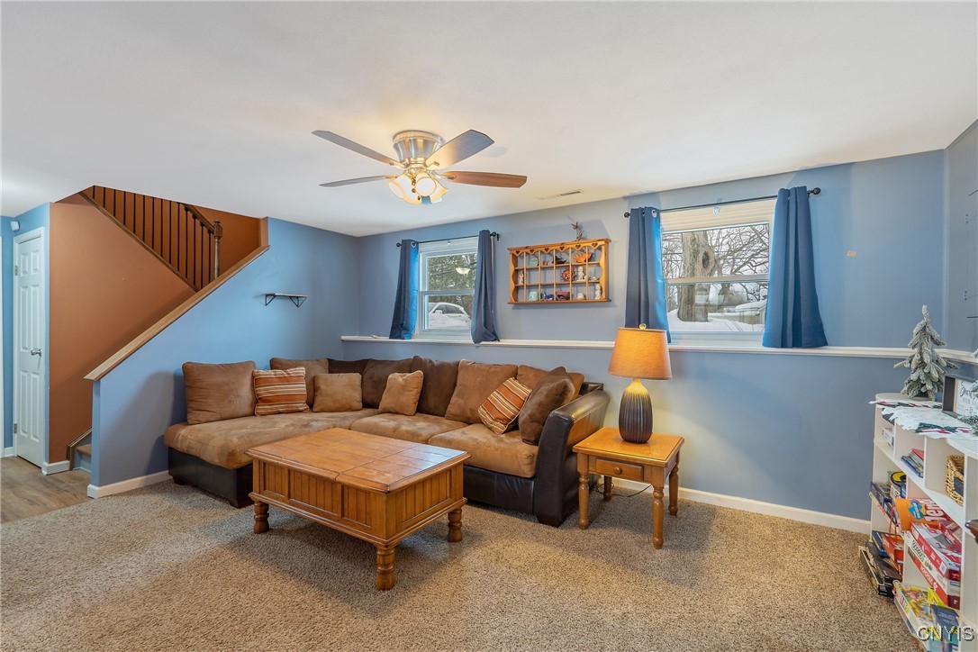 8471 Button Road, Cicero, New York image 24