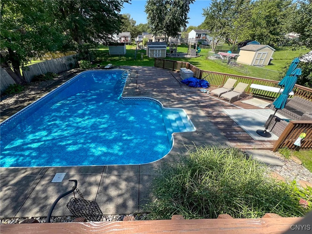 8471 Button Road, Cicero, New York image 32