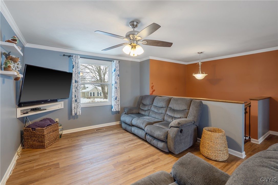 8471 Button Road, Cicero, New York image 16