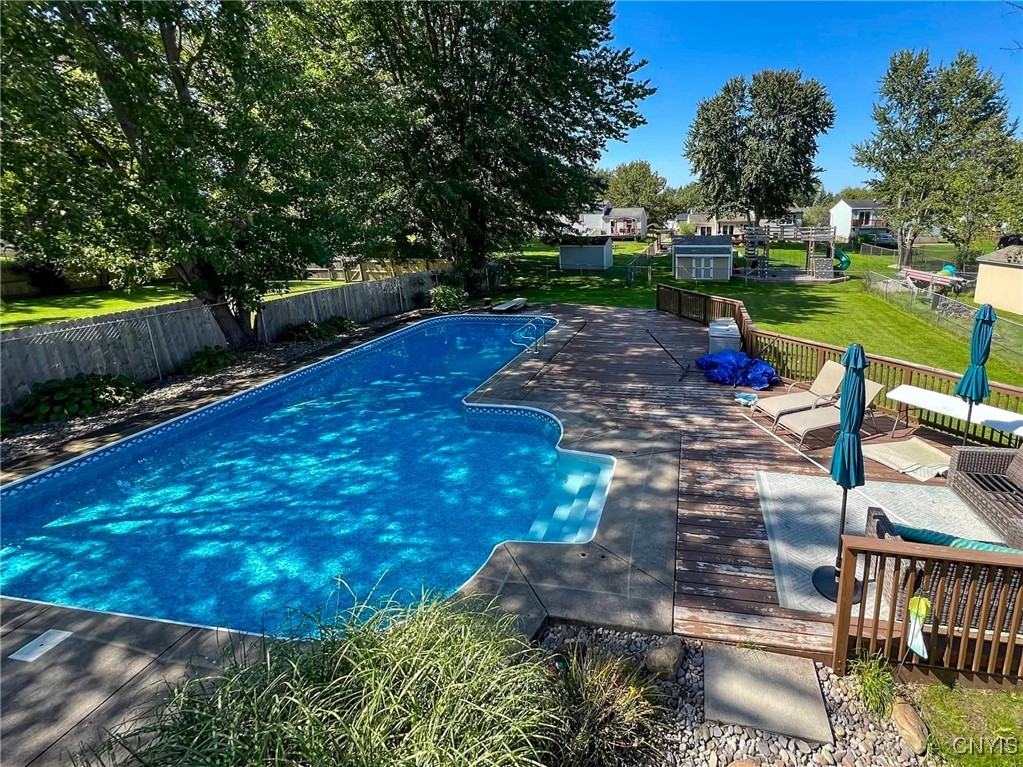 8471 Button Road, Cicero, New York image 33