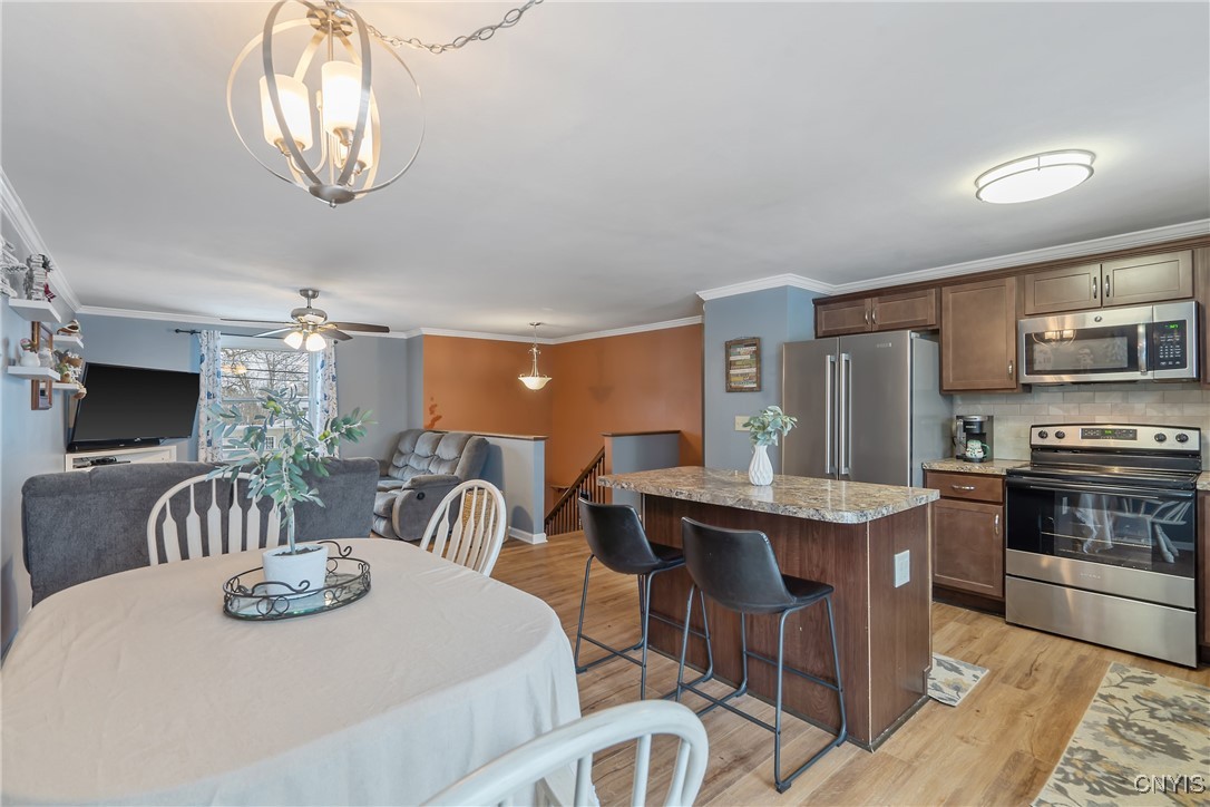 8471 Button Road, Cicero, New York image 9