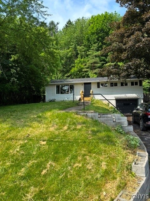 Homes For Sale - 118 Parsons Road<br/> Camillus, NY 13031