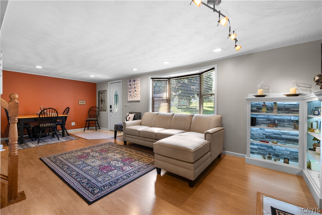 12 Davis Place