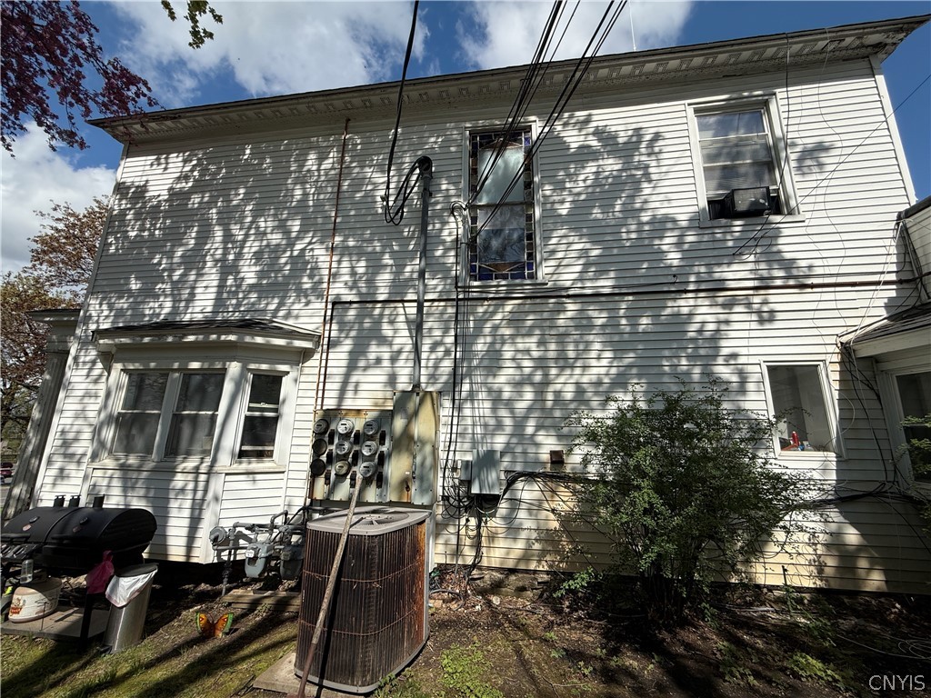 4810 W Seneca