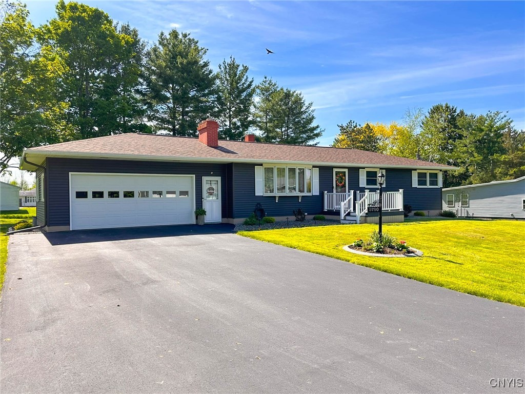 5780 Linda Drive, Marcy, New York image 3