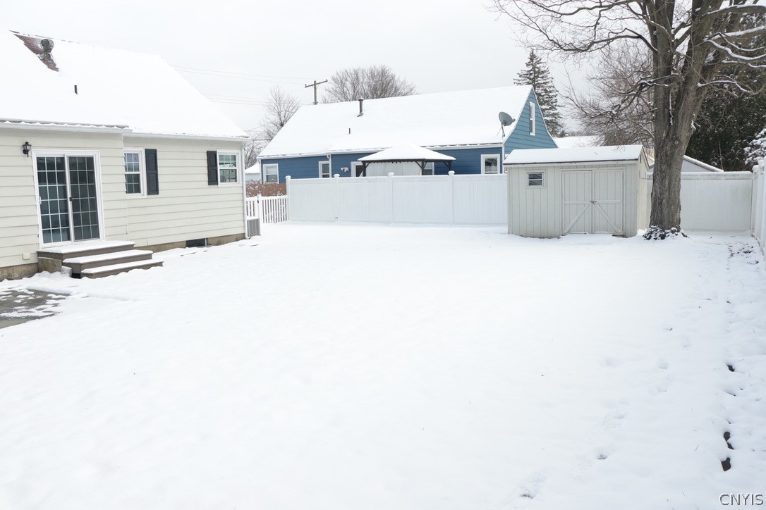 203 Crestwood Drive