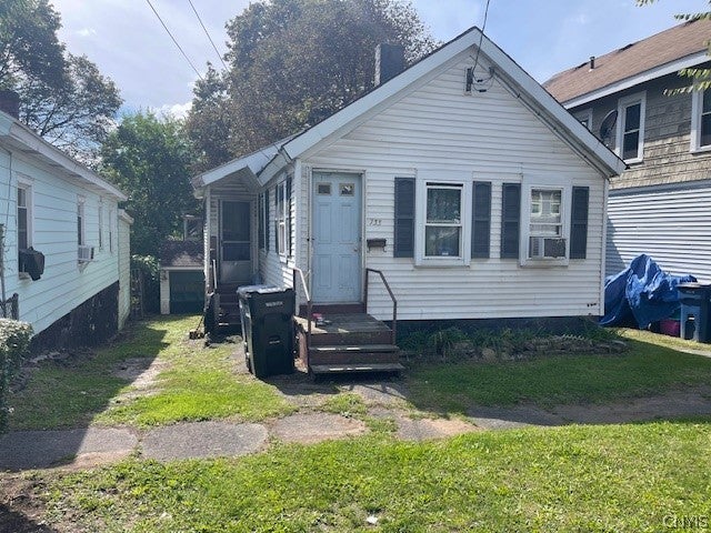 733 N Alvord Street