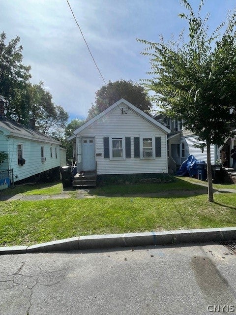 733 N Alvord Street