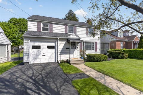 Homes For Sale - 1215 Court St St<br/> Syracuse, NY 13208