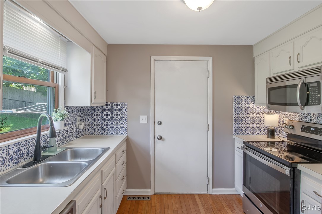 309 Hornady Drive, Camillus, New York image 15