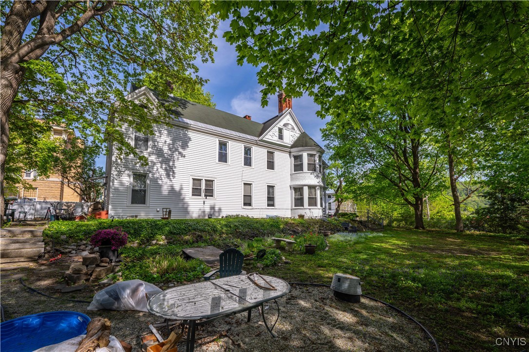 528 Garden Street