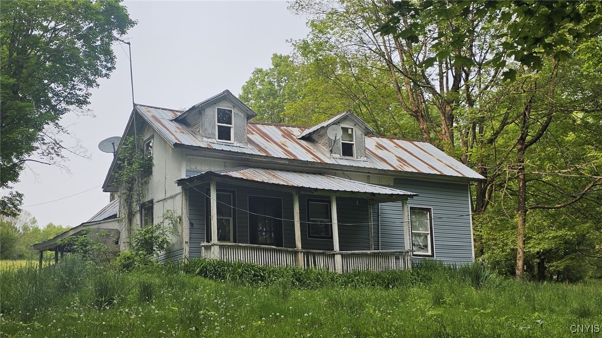 3482 Military Road