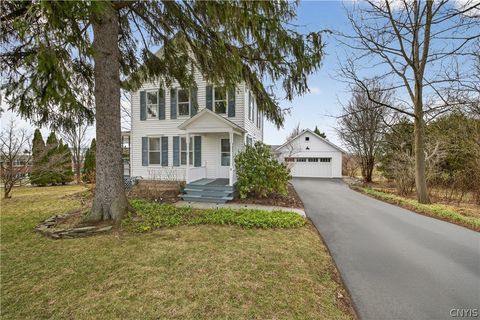 37 East Street Skaneateles NY 13152