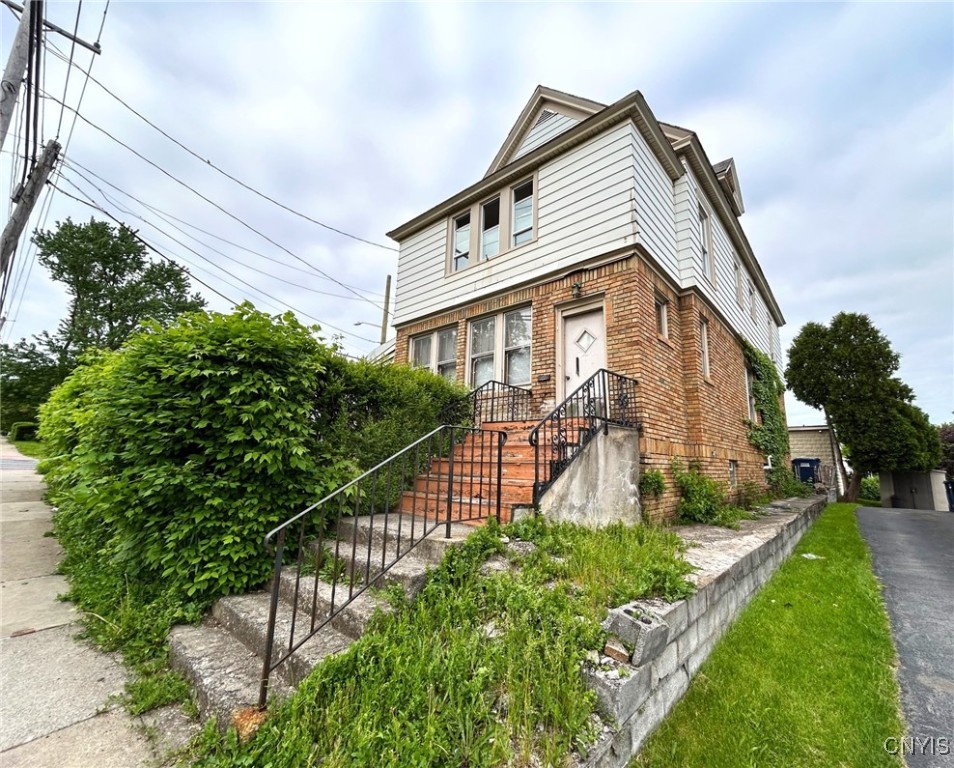 616 Teall Avenue