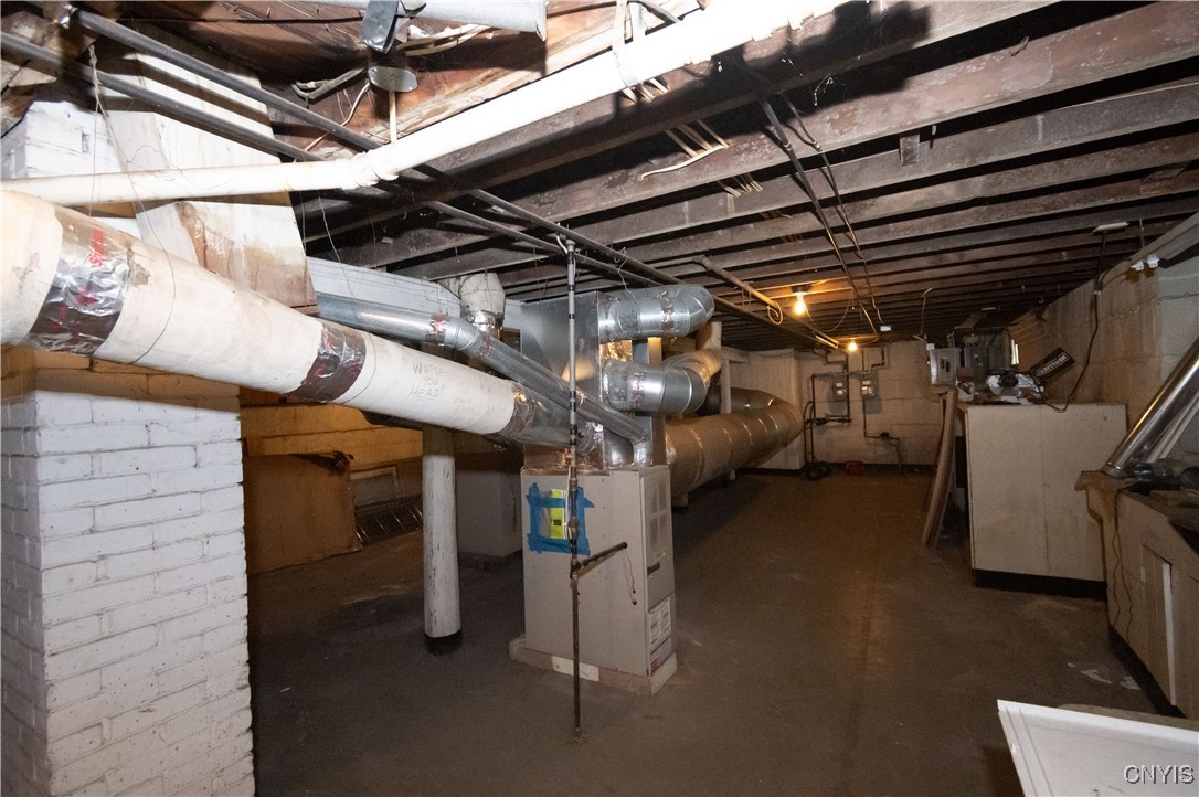 Syracuse, New York 13204, United States, 4 Bedrooms Bedrooms, ,2 BathroomsBathrooms,Residential,Pending,187771