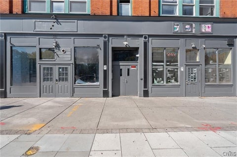Photo of 319 N Salina Street St, Syracuse, NY 13203 (MLS # S1711481)