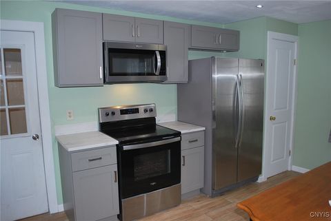 Tiny photo for 99 Lincoln Avenue, Mexico, NY 13114 (MLS # S1648598)